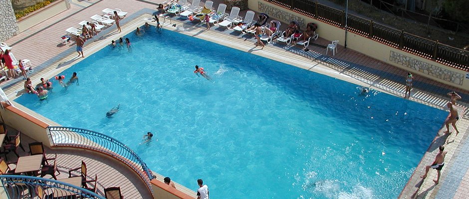 <b>Scalea - Residence Panorama: Piscina</b>